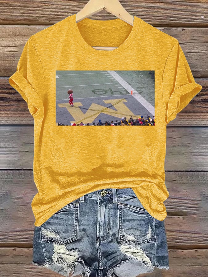 Women's Vintage Buckeyee Ohioo Snow T-shirt