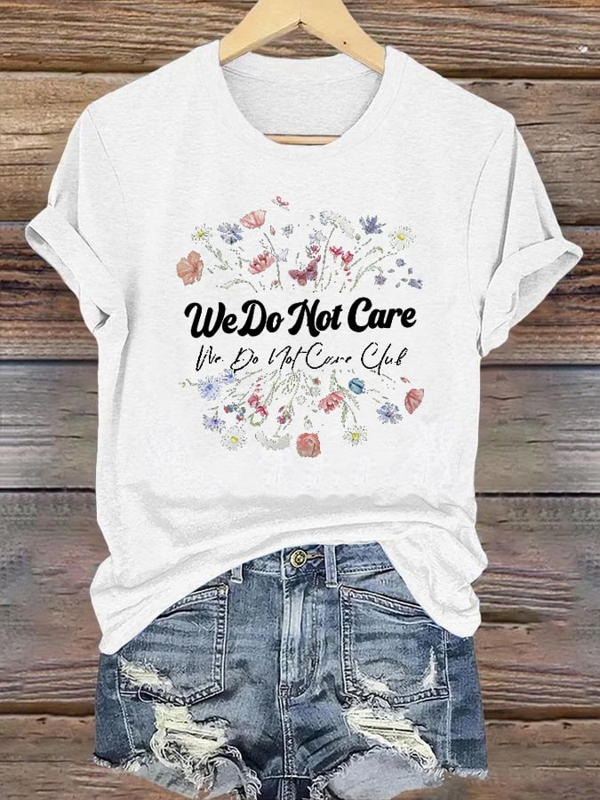 Women's Round-Neck Retro Funny Proud Member Of Club We Do Not Care Menopause Perimenopause Print T-Shirt