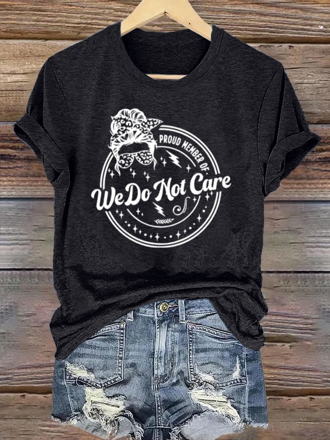 Retro Funny Proud Member Of Club We Do Not Care Menopause Perimenopause Print T-Shirt