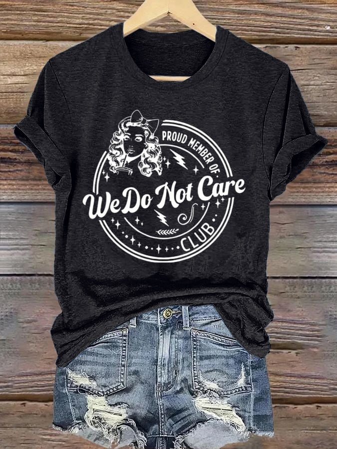 Women's Round-Neck Retro Funny Proud Member Of Club We Do Not Care Menopause Perimenopause Print T-Shirt
