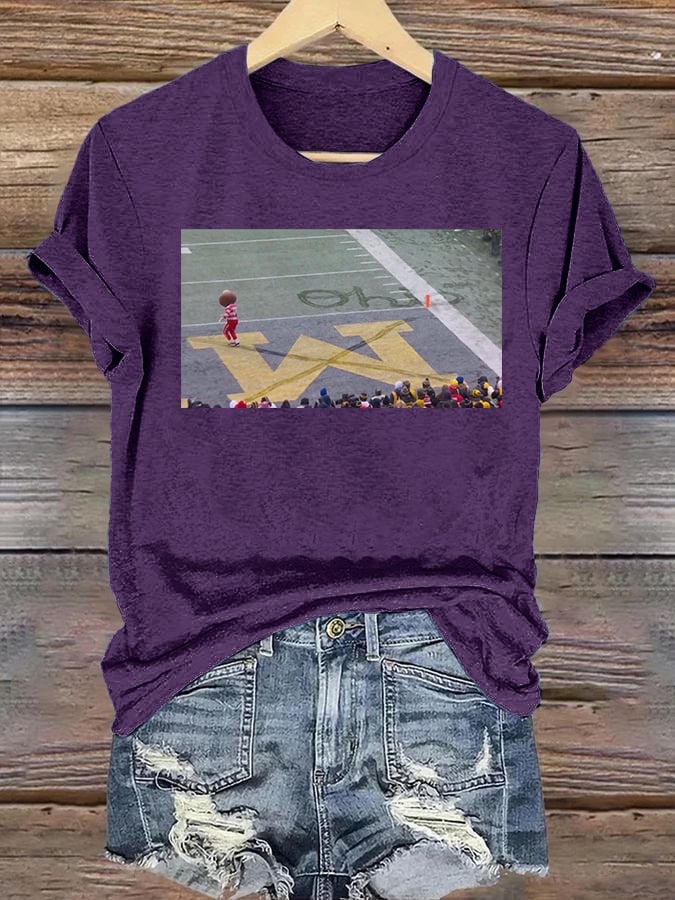 Women's  Vintage Buckeyee Ohioo Snow  T-shirt