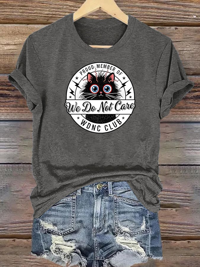 Women's  Retro Funny Proud Member Of Club We Do Not Care Menopause Perimenopause Print  T-Shirts