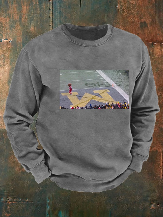 Men's  Vintage Buckeyee Ohioo Snow Sweatshirt